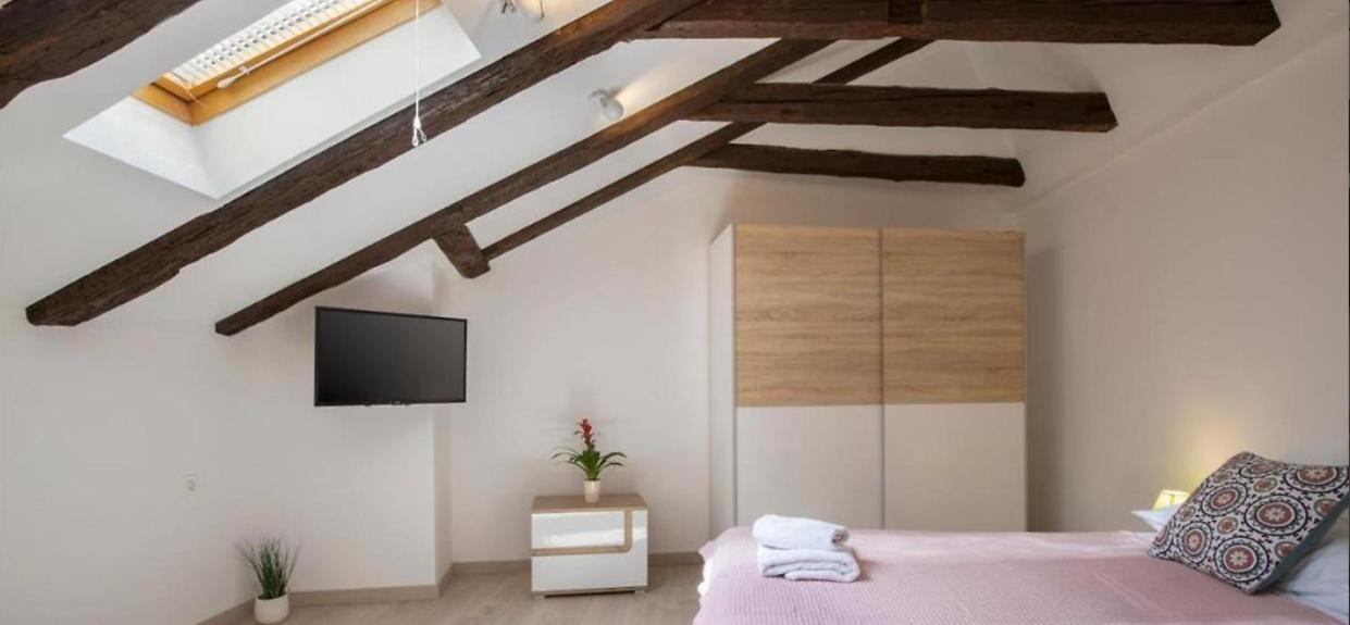 Central Apartments PUY Exterior foto