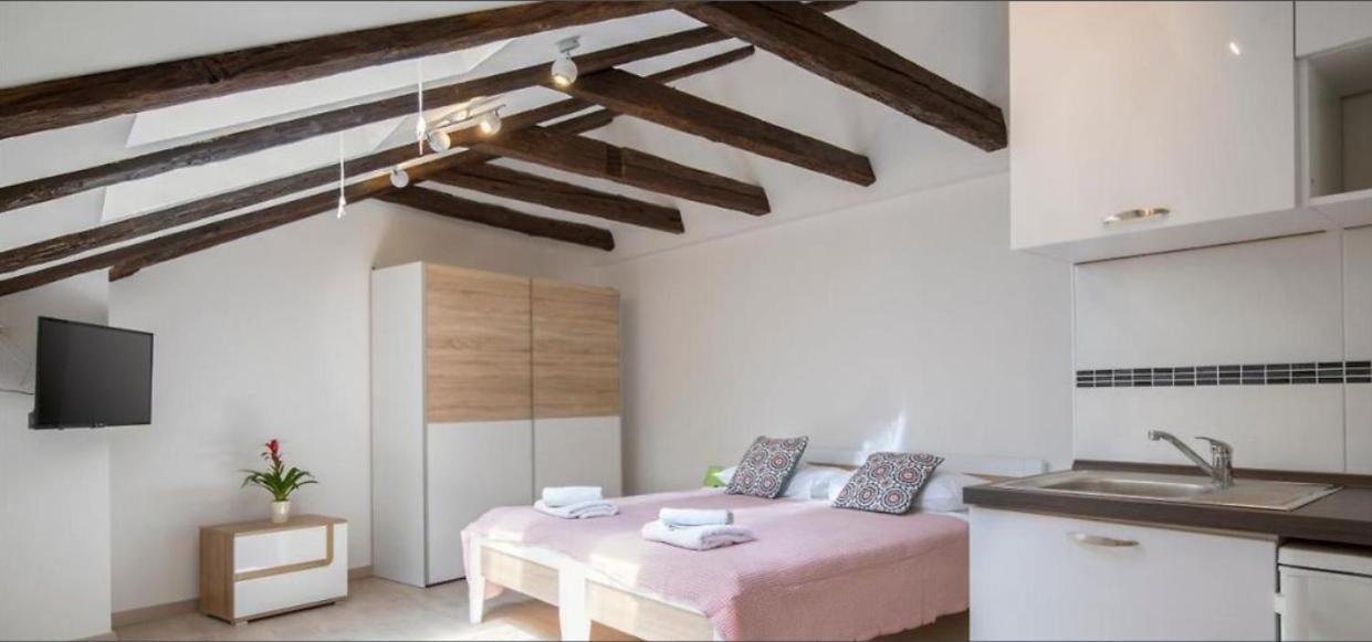 Central Apartments PUY Exterior foto